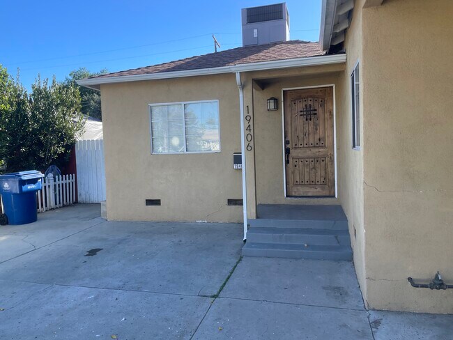 Foto del edificio - 19406 Archwood St