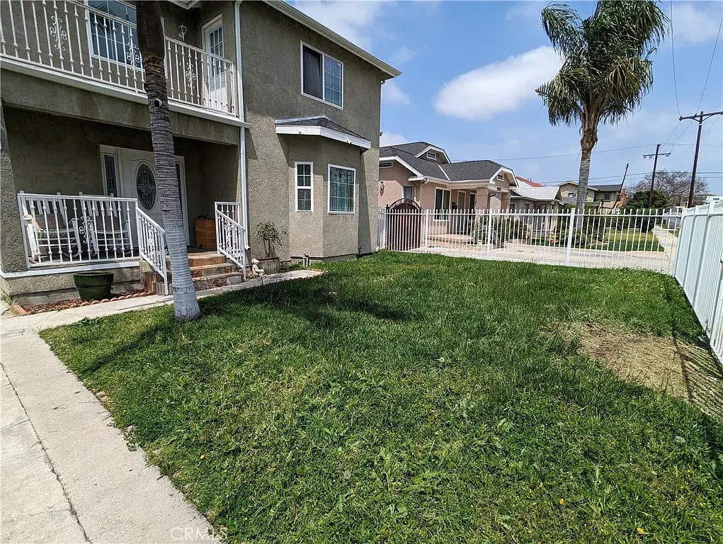 Foto principal - 2317 S Harcourt Ave