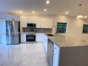 Building Photo - 3 br, 2 bath House - 6236 SW 26th St # A