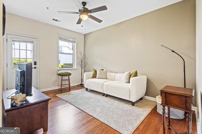 Foto del edificio - 1565 Oakdale Bluffs Dr