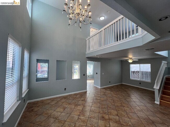 Building Photo - 4525 Waterford Way