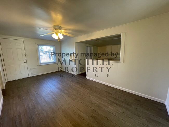 Foto del edificio - Cute 2 bed 1.5 bath in Avondale with a din...