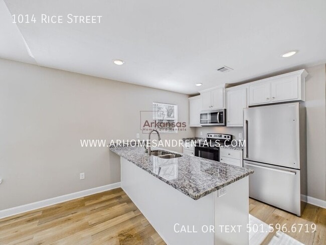 Building Photo - 1014 Rice St