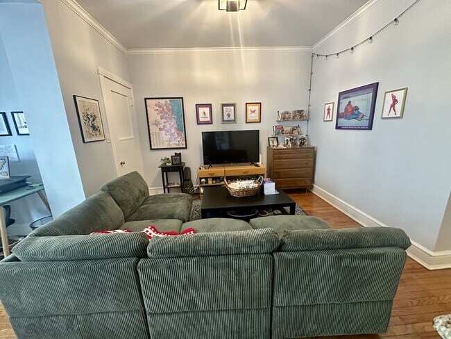 Foto del edificio - 1048 W Bryn Mawr Ave