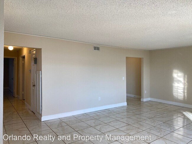 Foto del edificio - 2 br, 2 bath House - 4010 Versailles Dr. #...