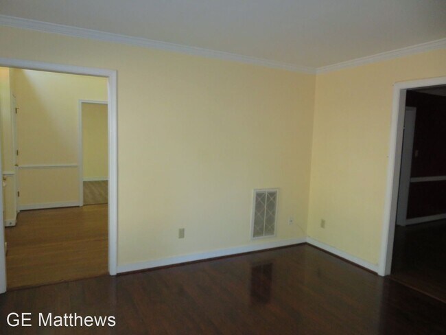 Foto del edificio - 4 br, 3 bath House - 13015 Chipstead Road