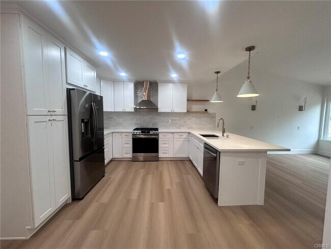 Building Photo - 27792 Perales