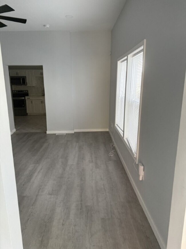 Building Photo - 940 Jefferson Ave