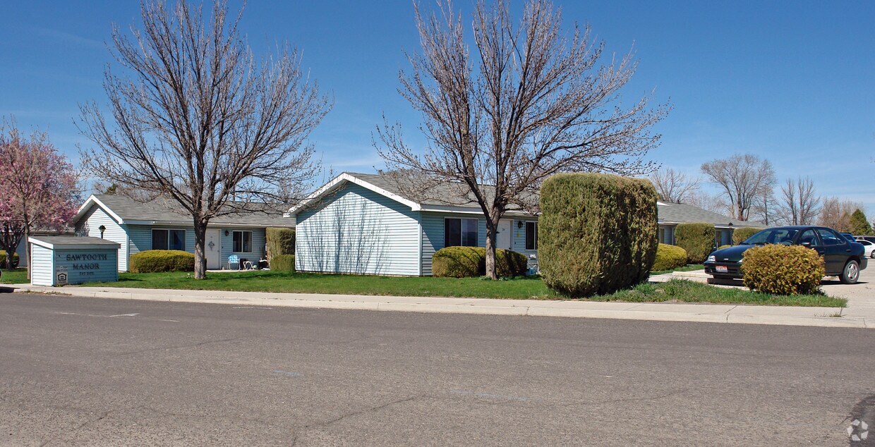 Sawtooth Manor Apartments in Buhl, ID