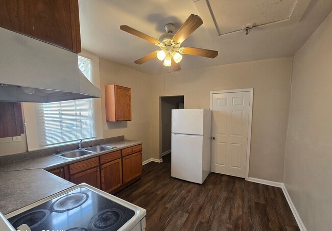 Photo - 8819-8821 Olive St. Apartment