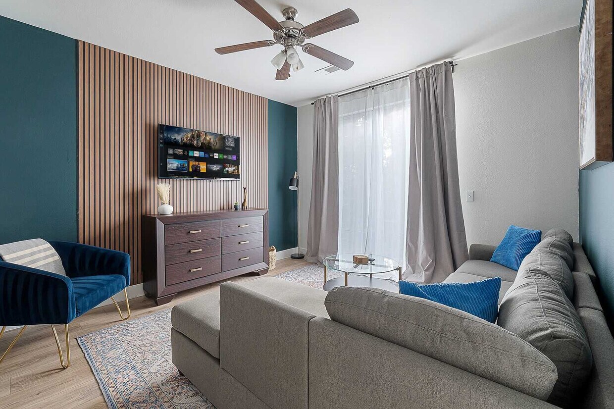 Foto principal - 13005 Meandering Way