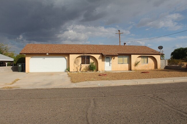 Building Photo - Home Sweet Home!!!