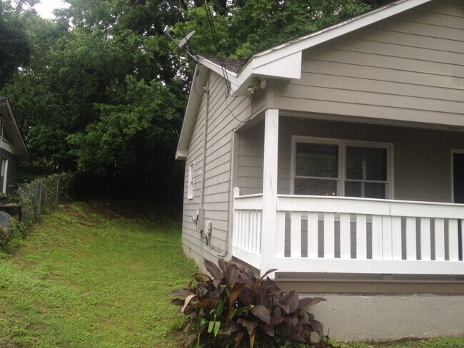 Building Photo - **UPCOMING VACANCY**Total Electric-Midtown...