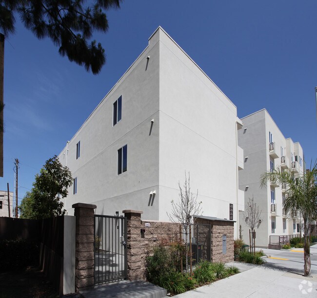 Foto del edificio - 4391-4395 El Cajon Blvd