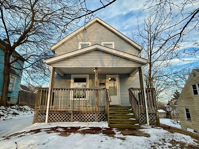 Foto del edificio - 2157 10th St SW