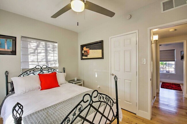 Foto del edificio - Phoenix Home | Pool & String Lights