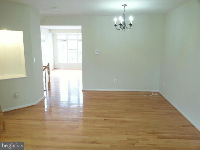 Foto del edificio - 629 Gatestone Square St