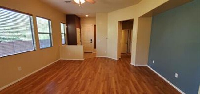 Foto del edificio - 1630 W Gentle Brook Trail