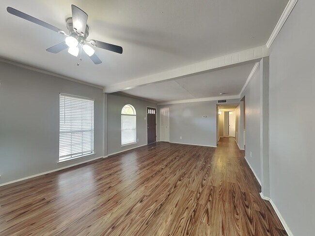 Foto del edificio - Amazing 3bd 2bth Garland Home!