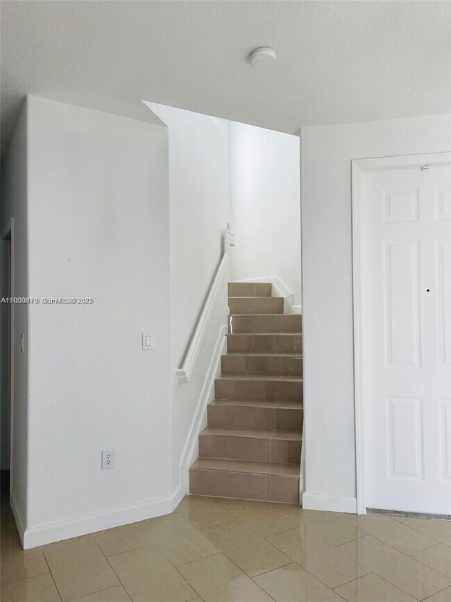 Building Photo - 8048 NW 108th Ct