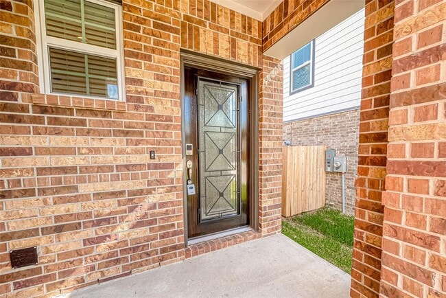 Building Photo - 8111 Arrowroot Ln