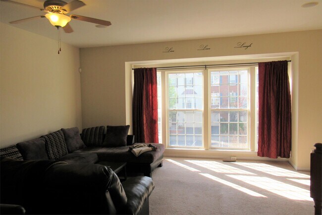 Building Photo - 152 Pittman Ct