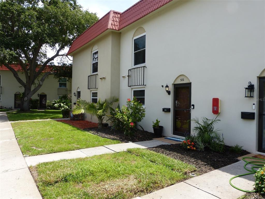 Primary Photo - 2700 Bayshore Blvd