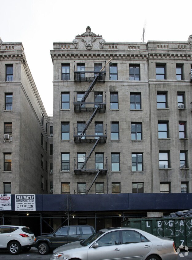 Primary Photo - 510 W 188th St