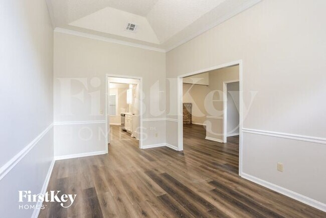 Building Photo - 1337 Gately Road