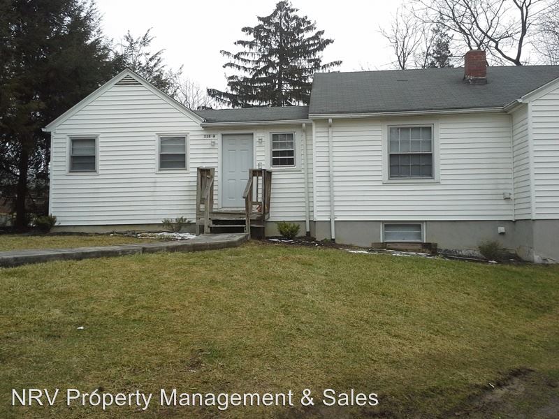Primary Photo - 118 Hearthstone Dr