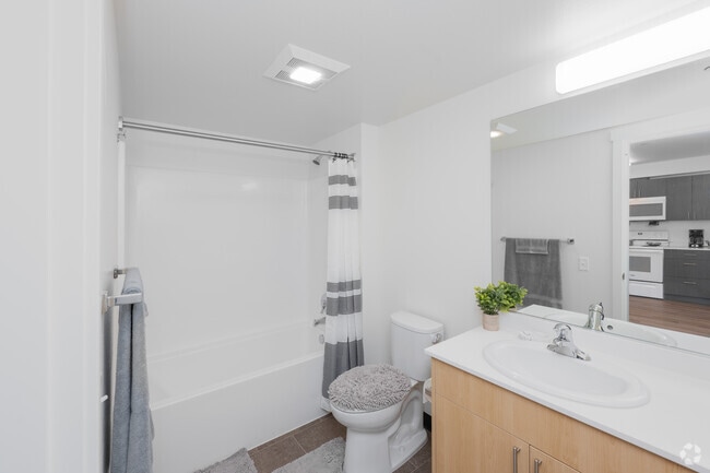 1BR, 1BA - 580SF - Bathroom - Nichols Court
