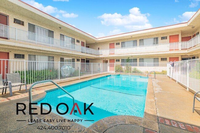 Foto del edificio - Gorgeous Studio with Tons of Natural Light...