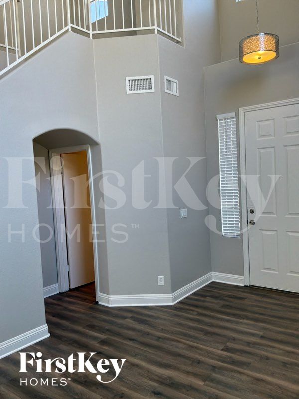 Foto del edificio - 971 Whispering Grove Ave