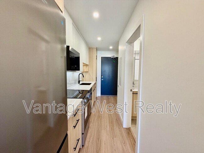 Photo du bâtiment - 1380-1380 Pridham Ave