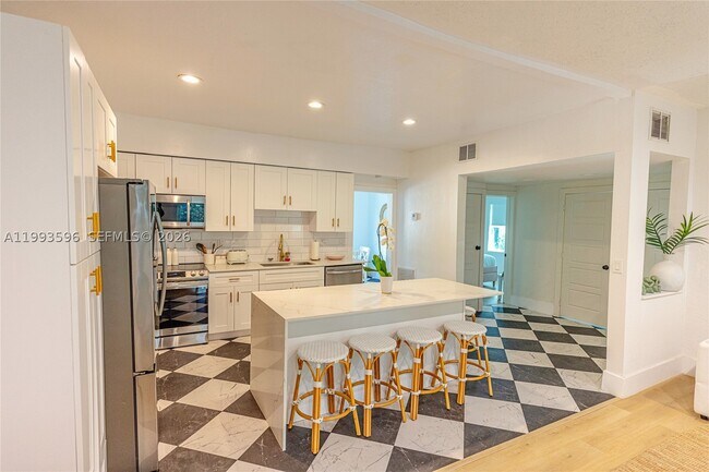 Foto del edificio - 745 NW 47th St