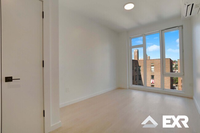 Foto del edificio - 14815 89th Ave
