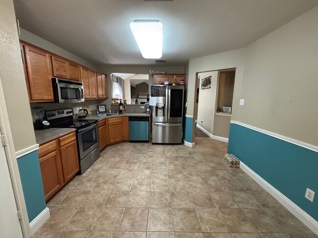 Building Photo - 108 Windsor