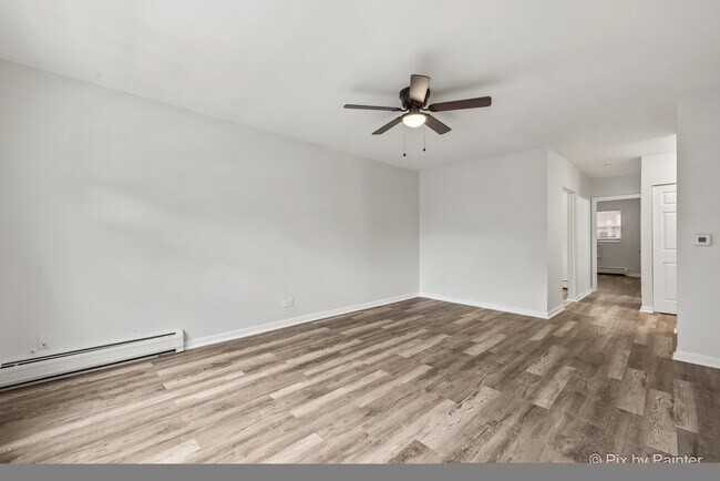 Foto del edificio - 7319 N Rogers Ave