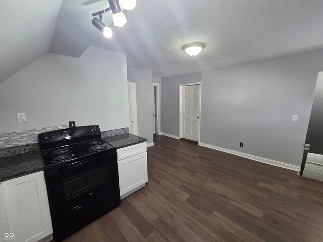 Building Photo - 2805 Boulevard Pl