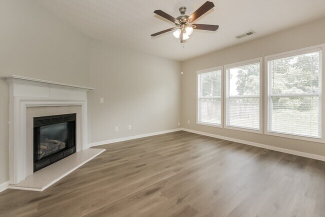 Foto del edificio - 1594 Thornwick Trace