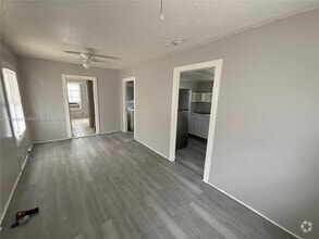 Building Photo - 532 Foote Ct