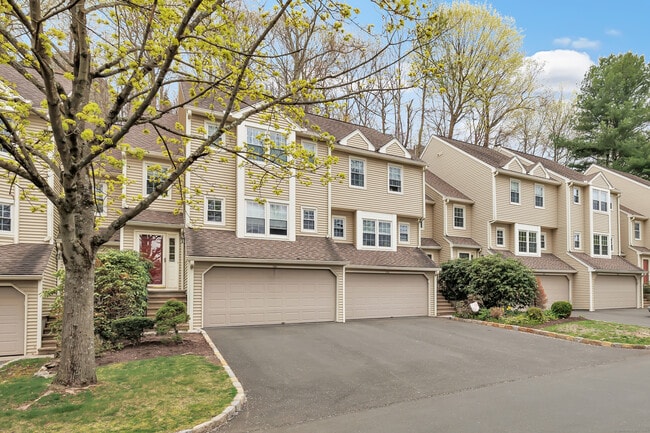 Building Photo - 139 Governor Trumbull Way