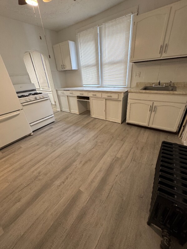 Foto del edificio - 4328 Northcote Ave