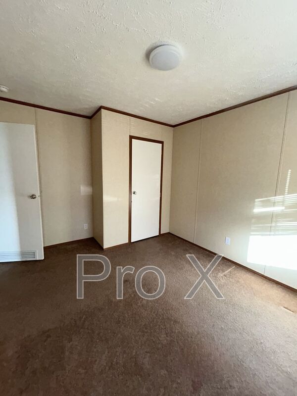 Foto del edificio - 307 E Adams St