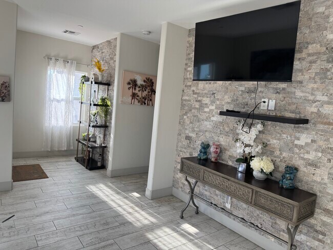 Building Photo - 38580 Rancho Los Cerritos Dr