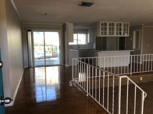 Building Photo - 11024 Mahan Dr