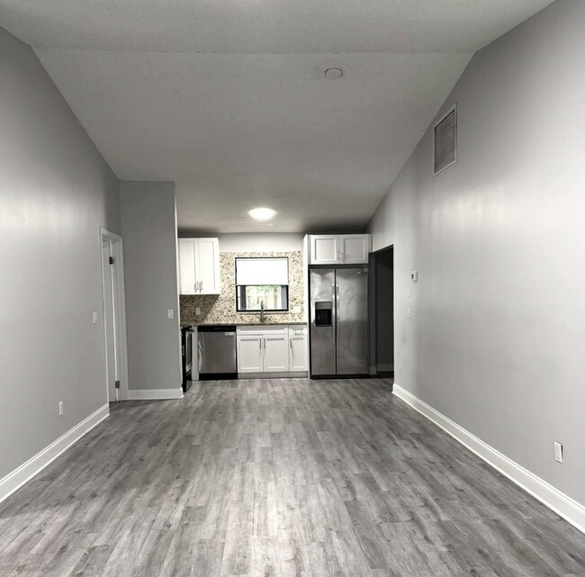 Building Photo - 14587 Wood Pine Dr