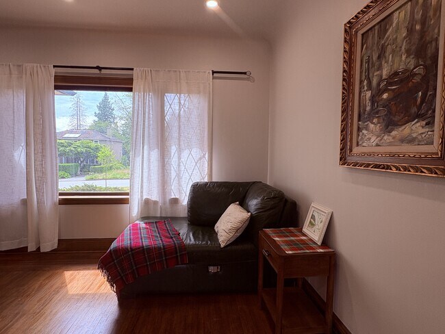 Building Photo - 7430 Angus Dr