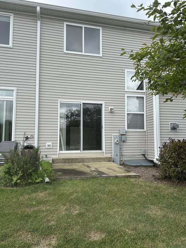 Building Photo - 764 Panorama Ct