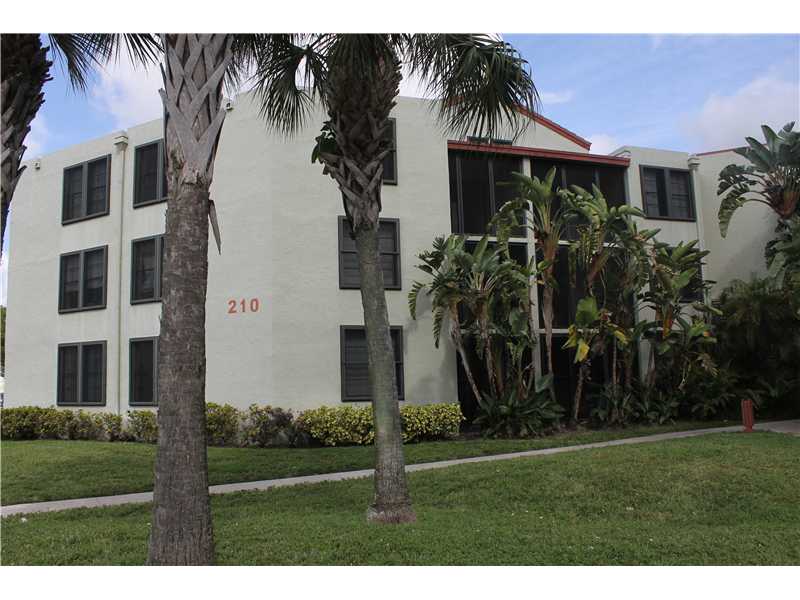 210 Lake Pointe Dr Unit 204, Oakland Park, FL 33309 Condo for Rent in